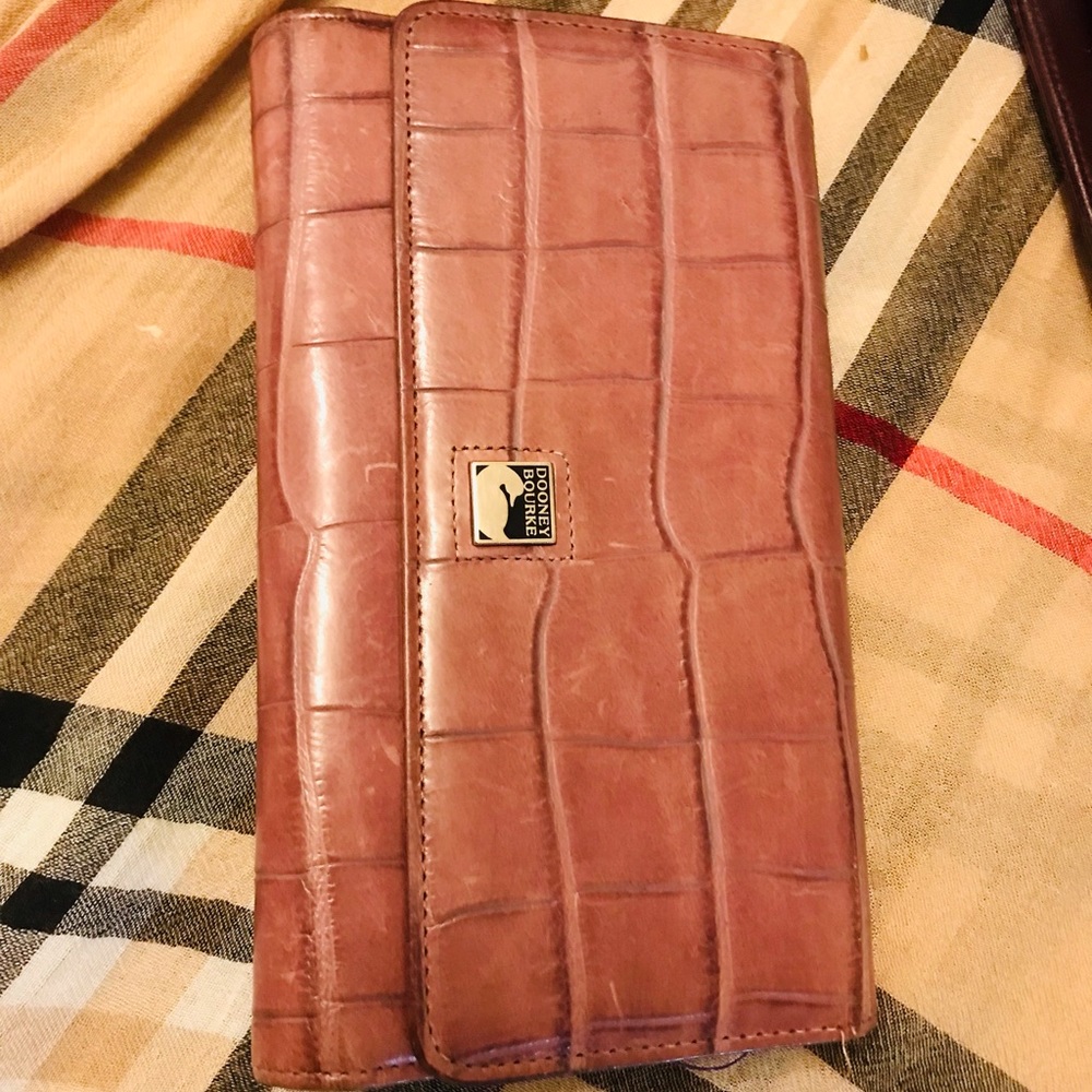 Dooney & bourke